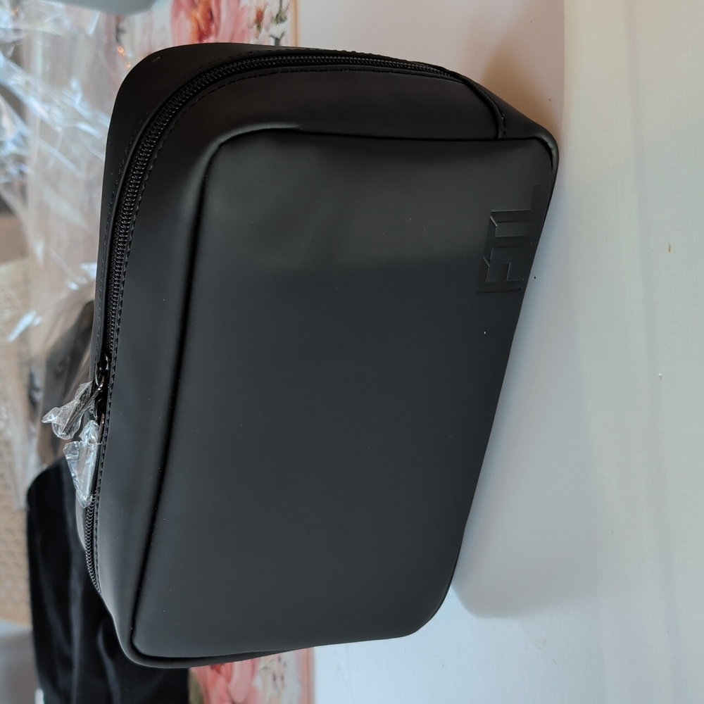 FTL Dopp Kit Organizer (Black)